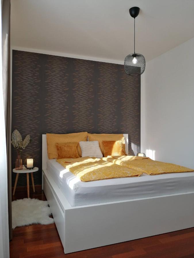 Apartment Iva Šilo Eksteriør bilde
